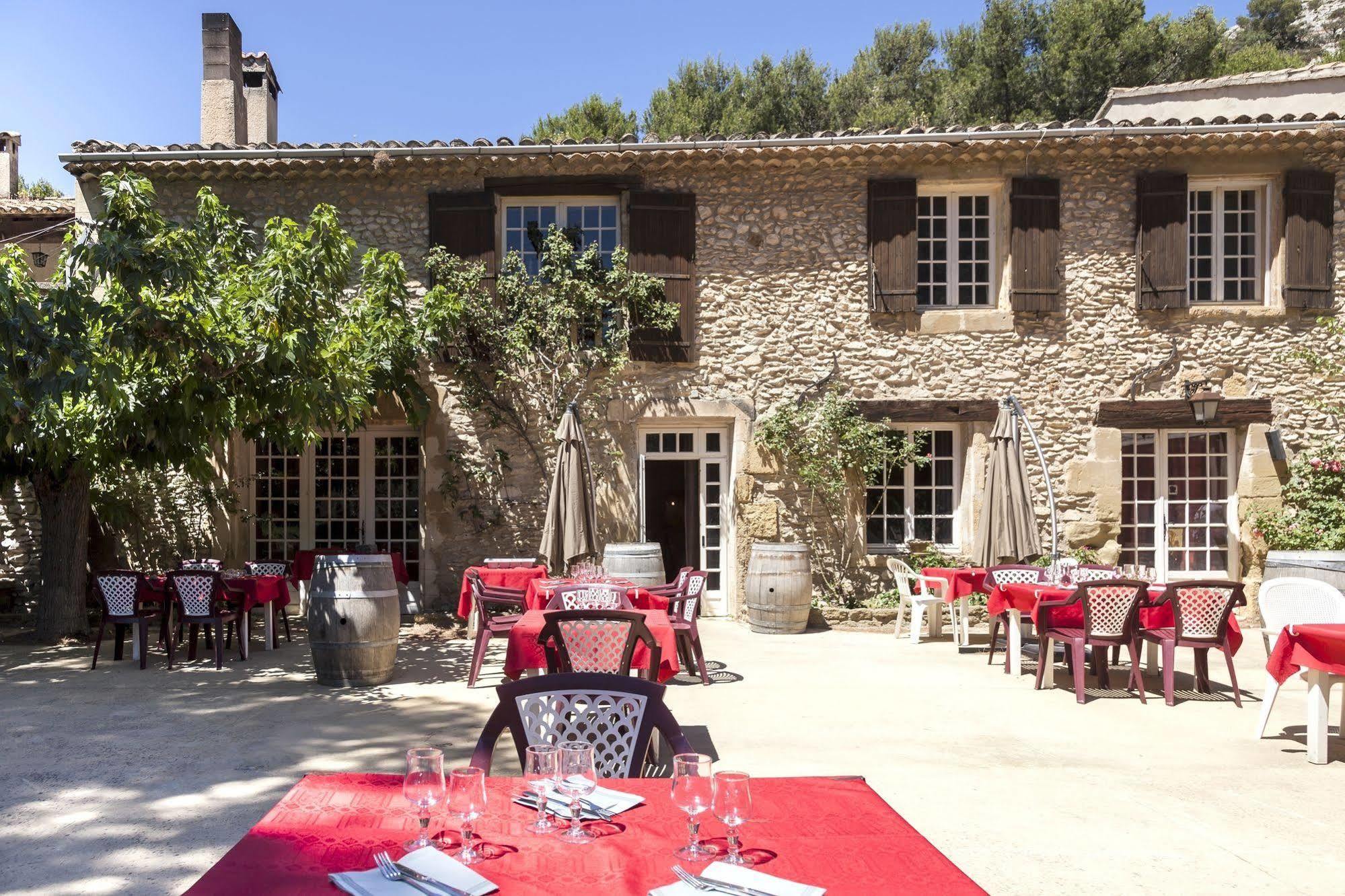Best Western Domaine De Roquerousse Salon-de-Provence Exterior photo